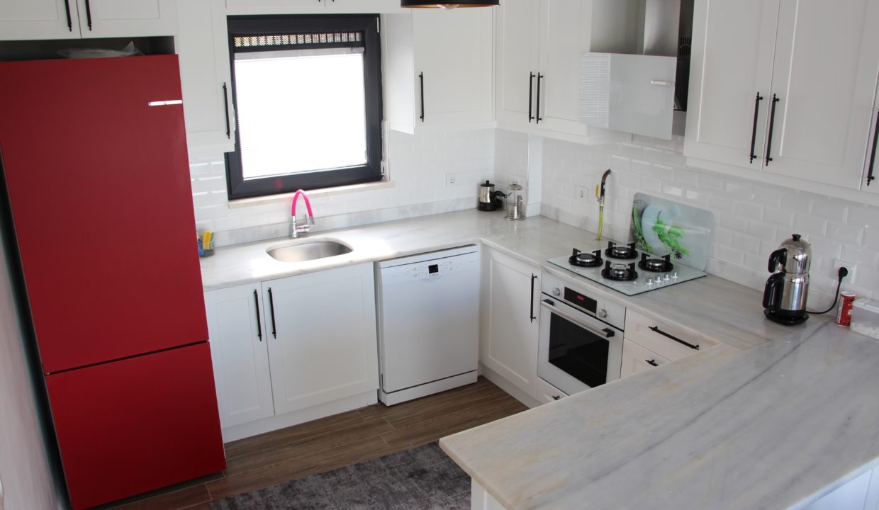 Saforest Villa Ardic Kitchen General View