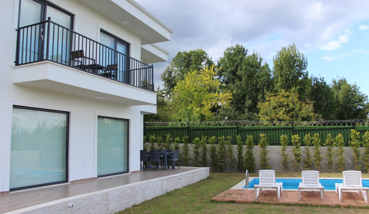 Saforest Villa Ardic Pool General View