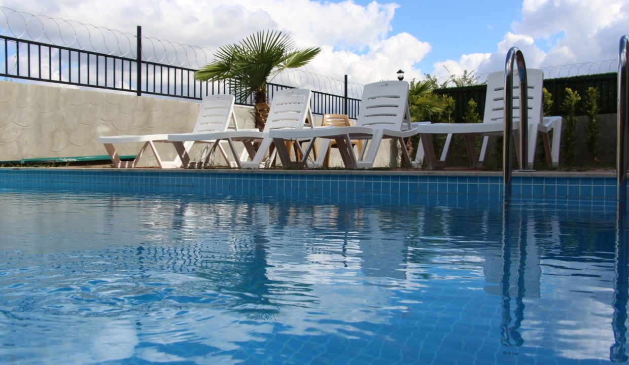 Saforest Villa Ardic Pool View 02